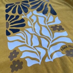 RETRO FLOWERS WOMENS TEE